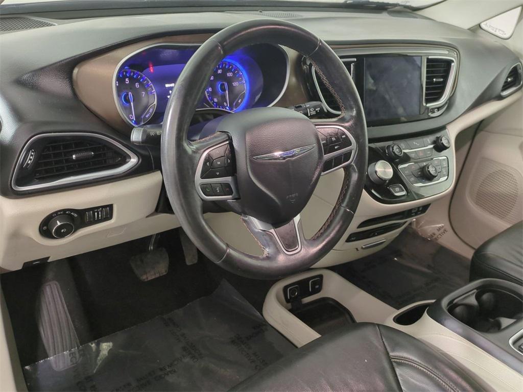 used 2017 Chrysler Pacifica car, priced at $14,995