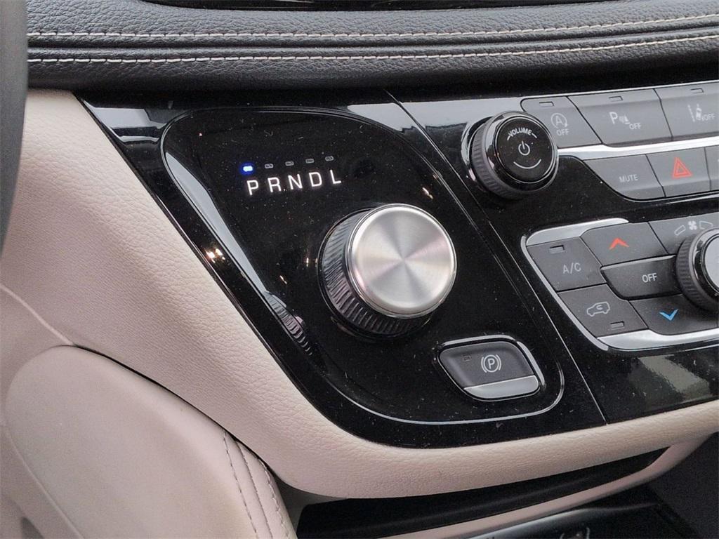 used 2023 Chrysler Pacifica car, priced at $26,995