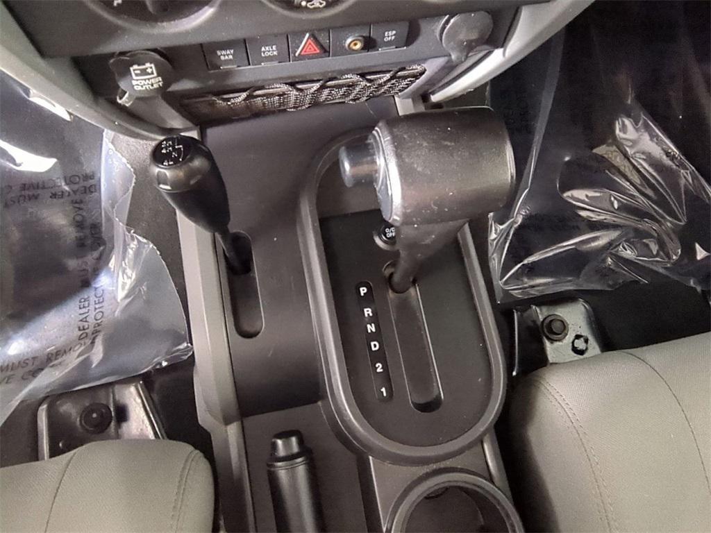 used 2009 Jeep Wrangler Unlimited car, priced at $12,995