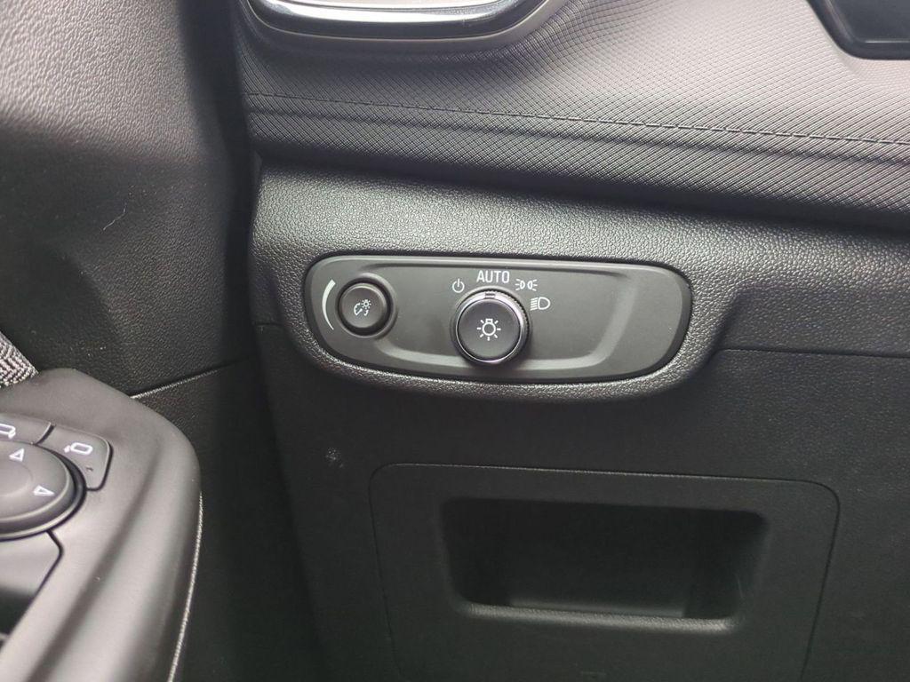 used 2025 Chevrolet TrailBlazer car, priced at $22,595