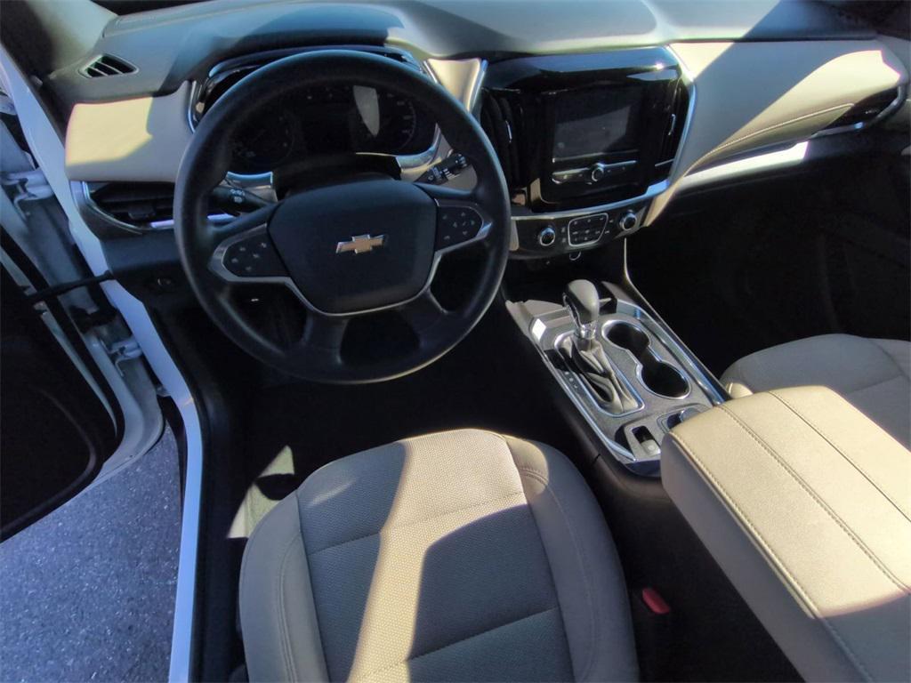 used 2023 Chevrolet Traverse car, priced at $26,995