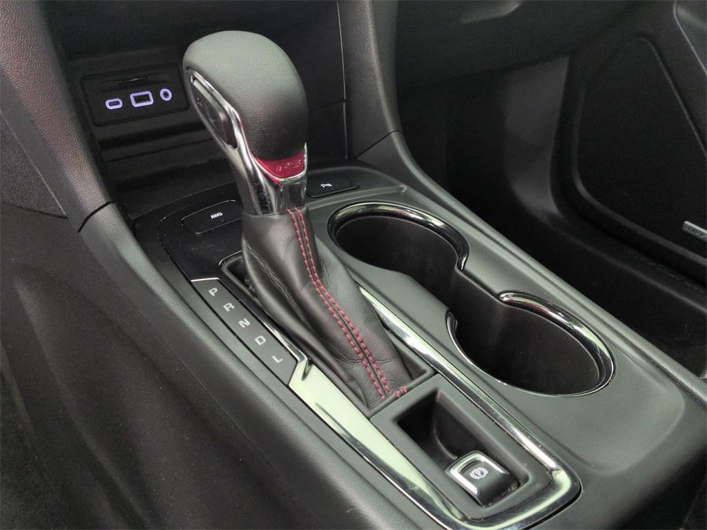 used 2024 Chevrolet Equinox car, priced at $26,995