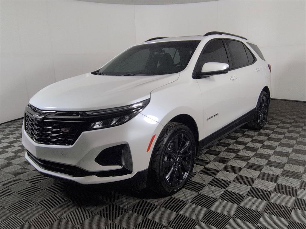 used 2024 Chevrolet Equinox car, priced at $26,995