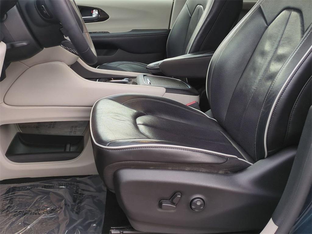 used 2022 Chrysler Pacifica car, priced at $33,995