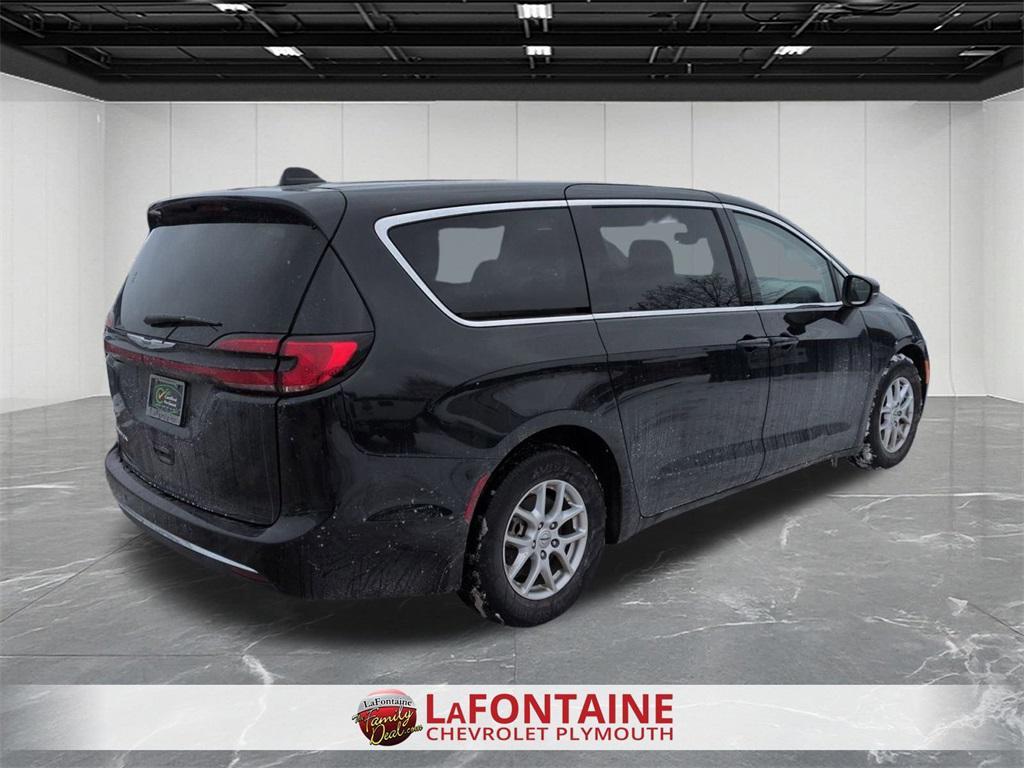used 2023 Chrysler Pacifica car, priced at $23,995