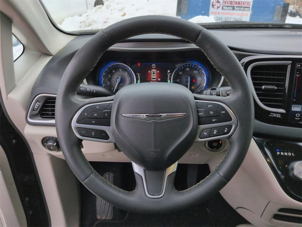used 2023 Chrysler Pacifica car, priced at $23,995