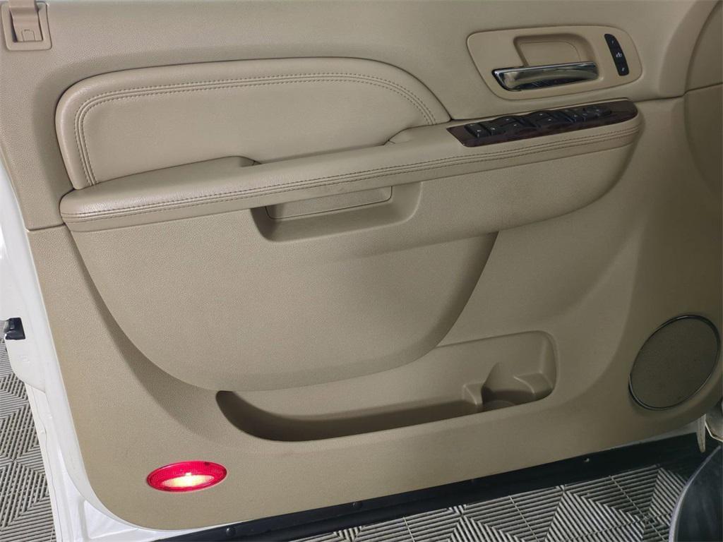 used 2011 Cadillac Escalade ESV car, priced at $12,795