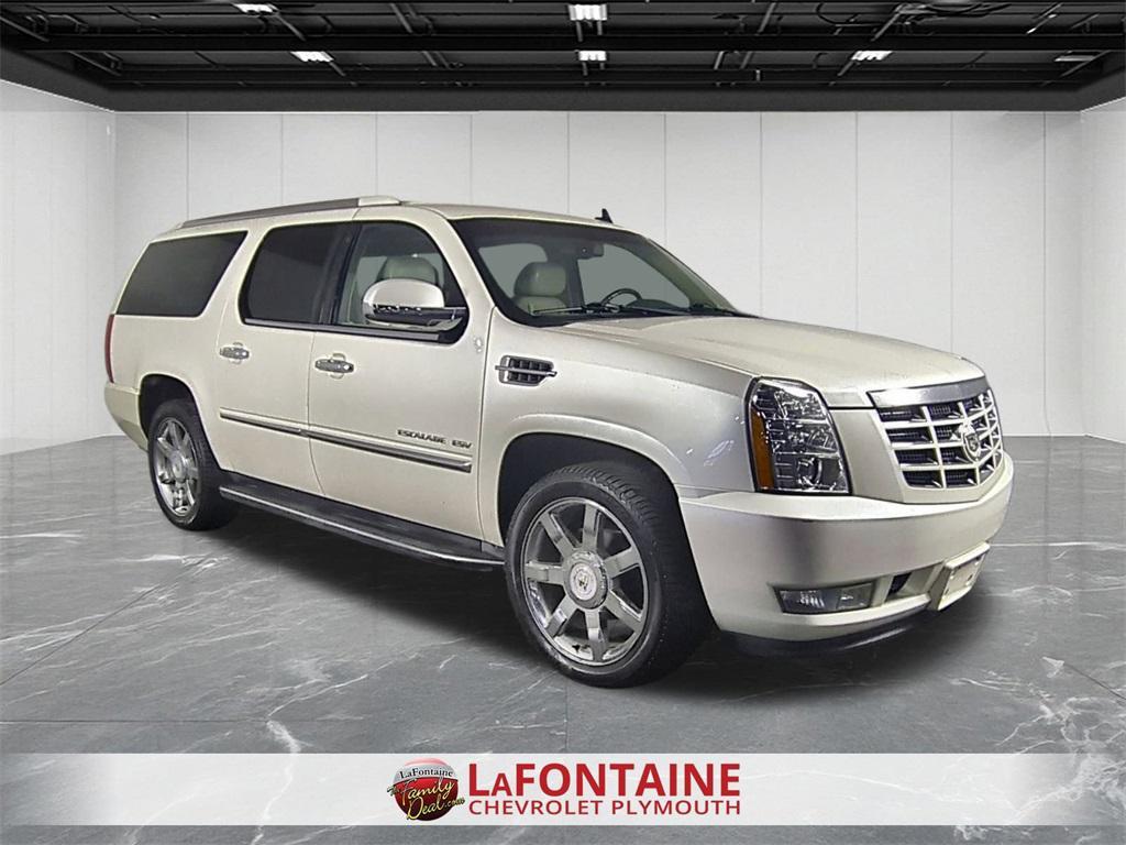 used 2011 Cadillac Escalade ESV car, priced at $12,795