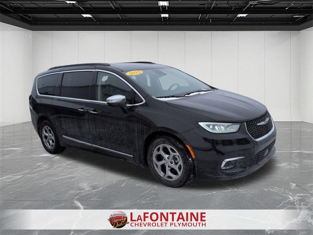 used 2023 Chrysler Pacifica car, priced at $25,995