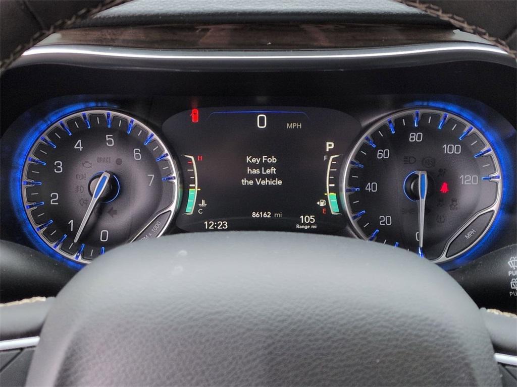 used 2023 Chrysler Pacifica car, priced at $25,995