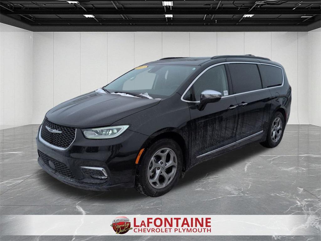 used 2023 Chrysler Pacifica car, priced at $25,995