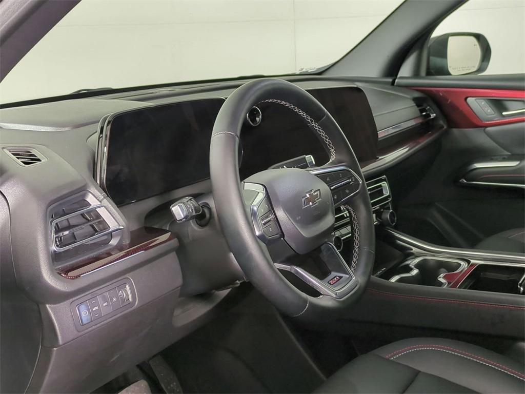 used 2025 Chevrolet Traverse car, priced at $46,595