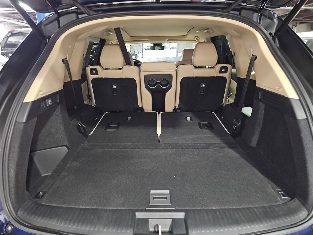 used 2023 Acura MDX car, priced at $40,000