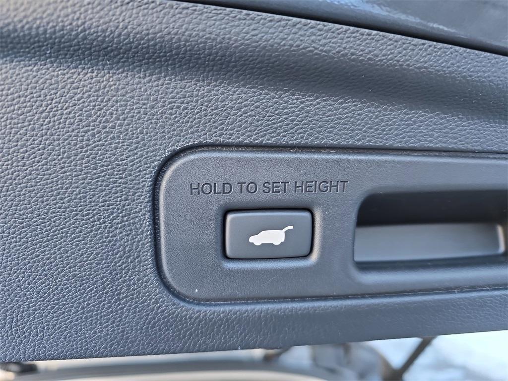 new 2026 Acura MDX car, priced at $61,350