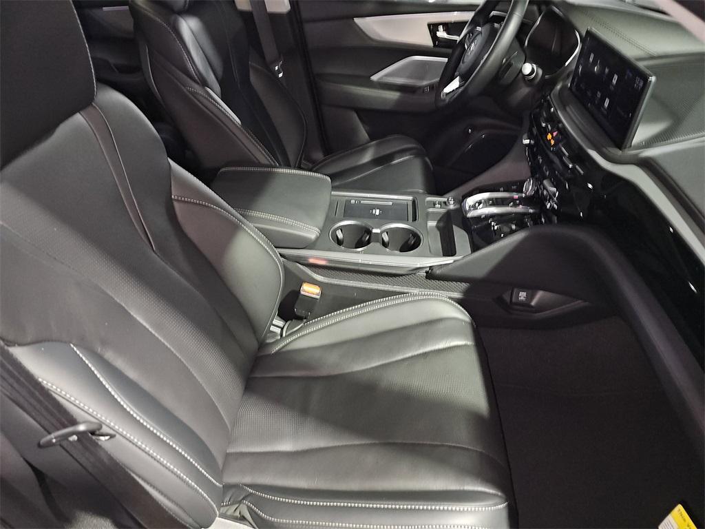 used 2025 Acura MDX car, priced at $49,000