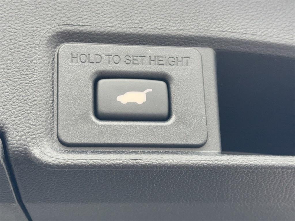 new 2026 Acura RDX car, priced at $49,650