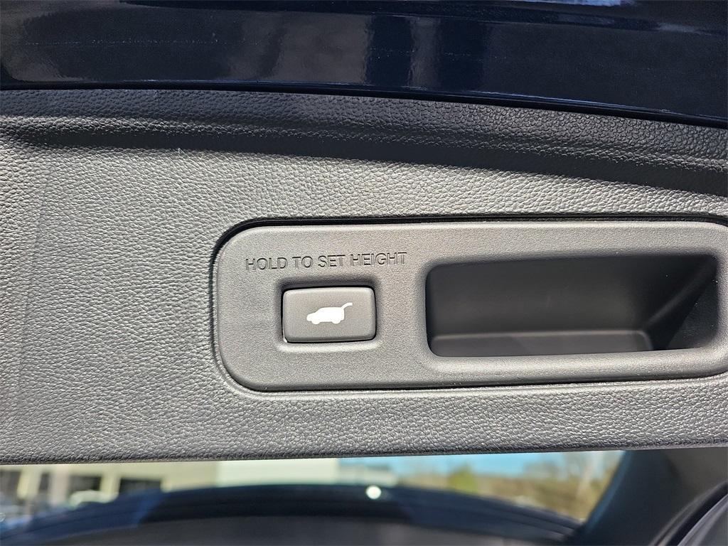 new 2026 Acura MDX car, priced at $68,250