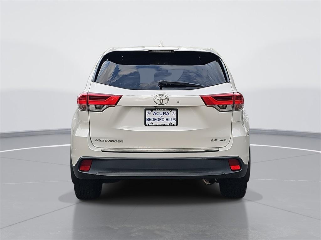 2018 Blizzard Pearl Toyota Highlander