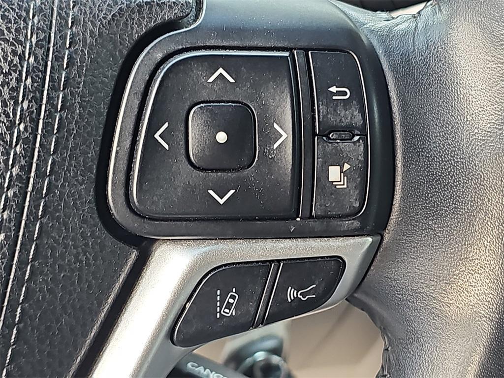 2018 Blizzard Pearl Toyota Highlander