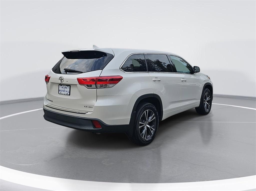 2018 Blizzard Pearl Toyota Highlander
