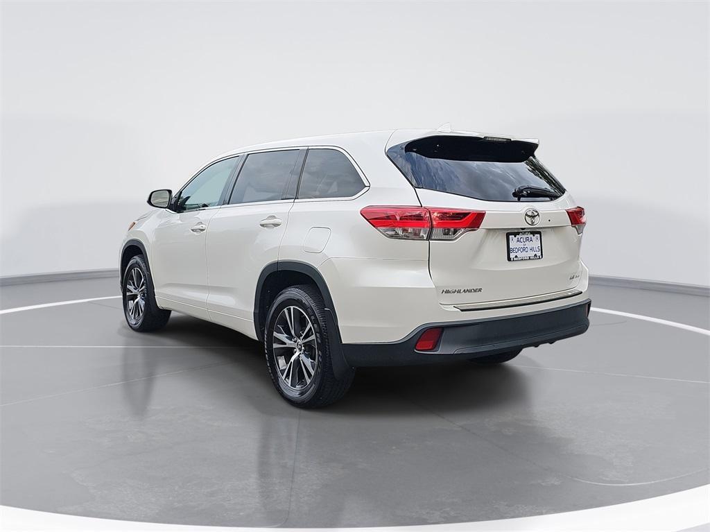 2018 Blizzard Pearl Toyota Highlander