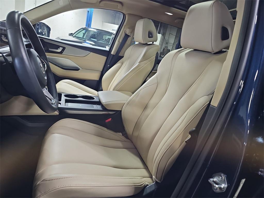 used 2025 Acura MDX car, priced at $46,798