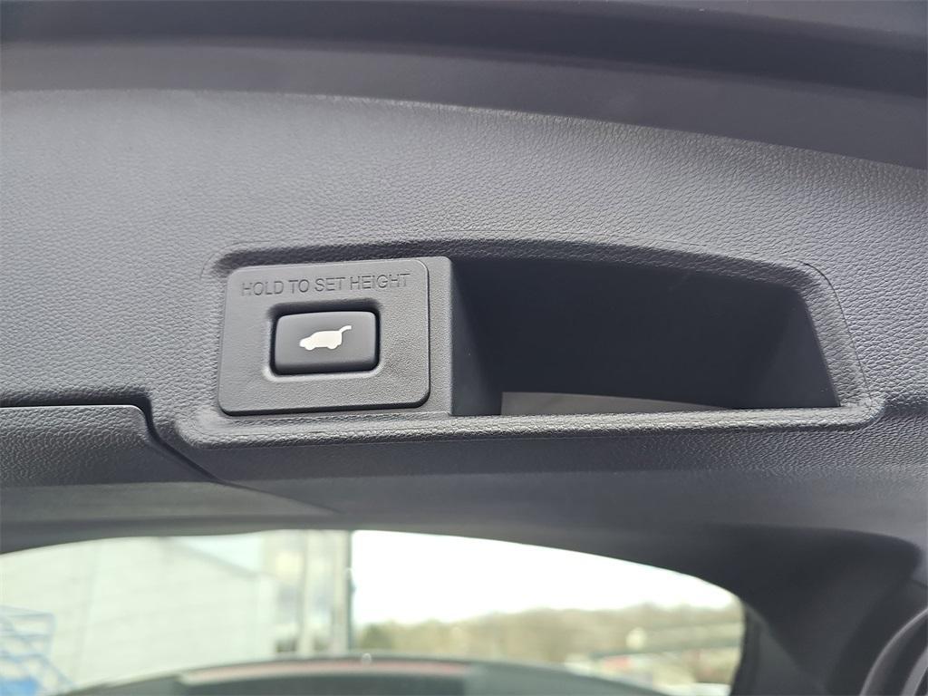 new 2026 Acura RDX car, priced at $47,050