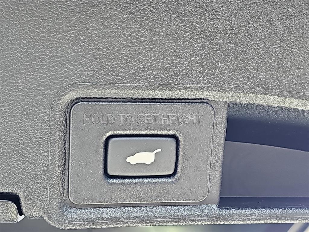 new 2026 Acura RDX car, priced at $56,800