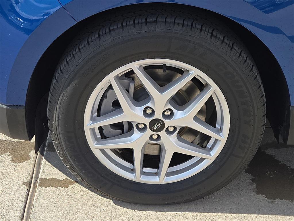 used 2024 Ford Edge car, priced at $27,631