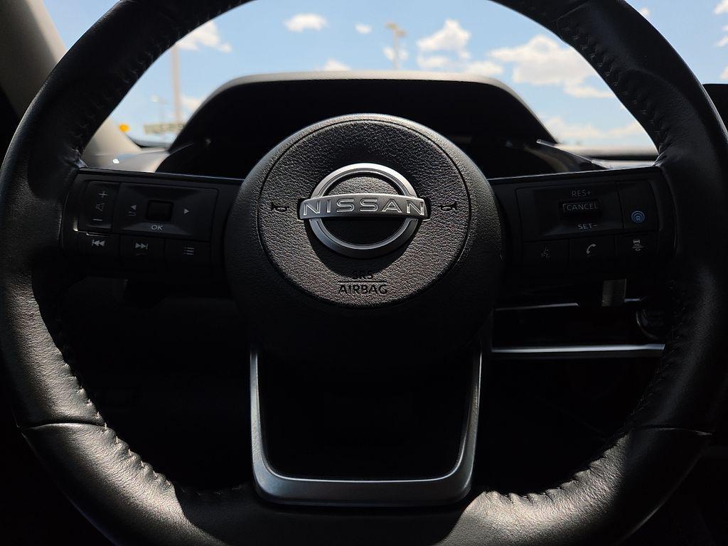 used 2025 Nissan Pathfinder car, priced at $33,727