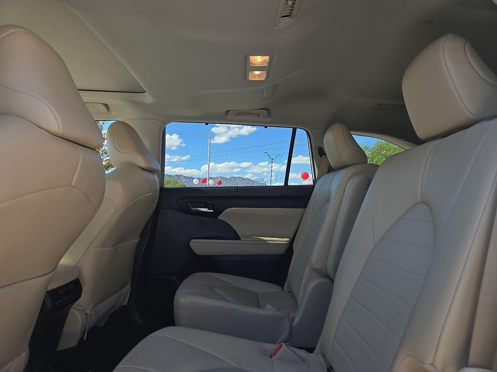used 2023 Toyota Highlander car, priced at $37,275