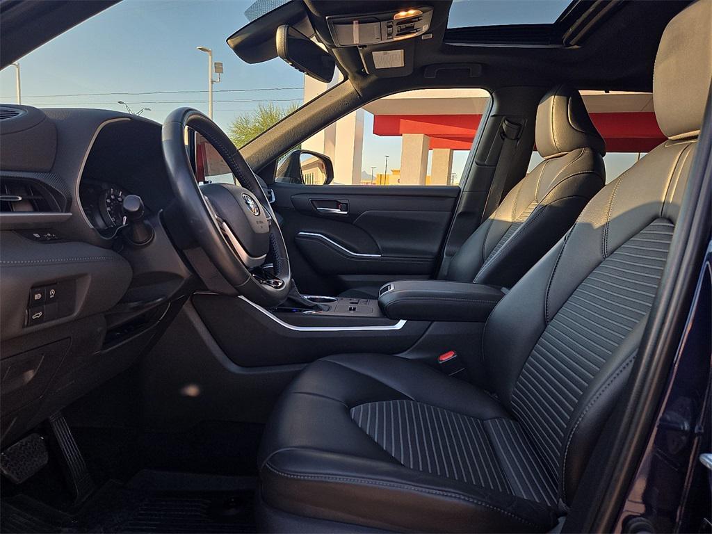 used 2024 Toyota Highlander car, priced at $44,951