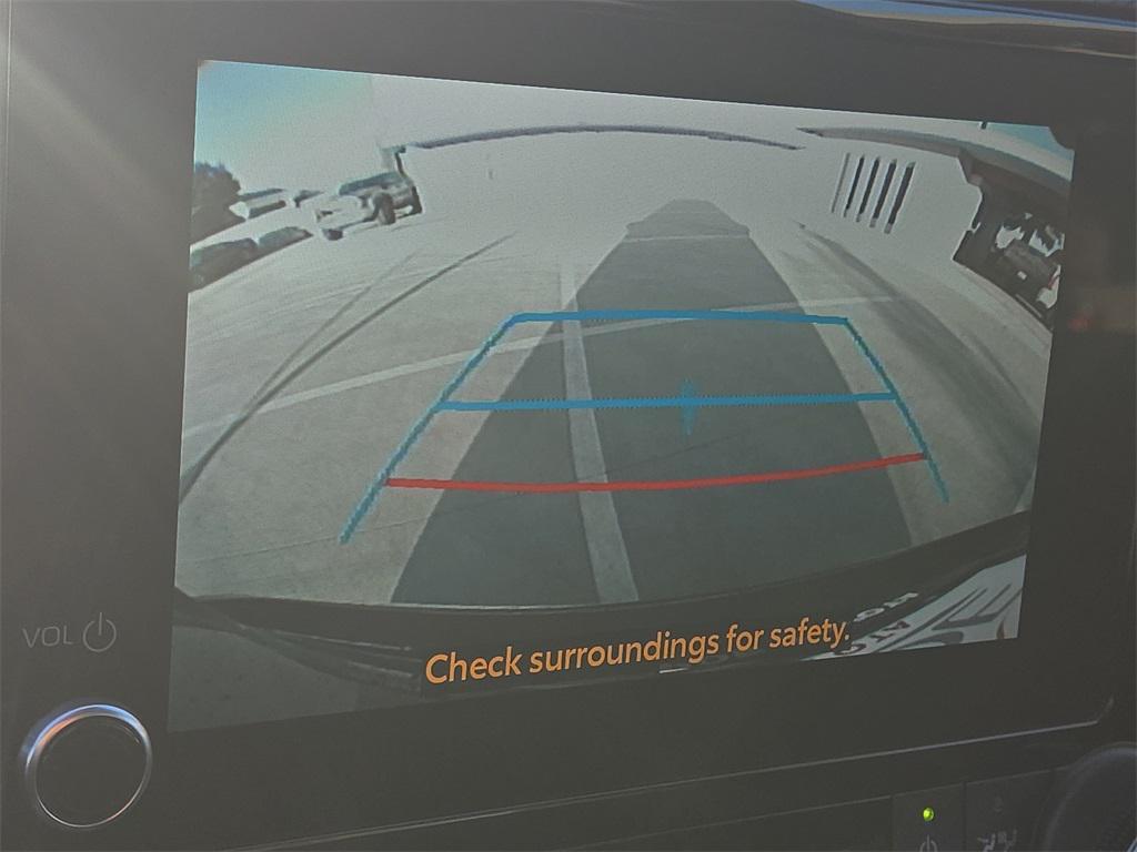 used 2024 Toyota Highlander car, priced at $44,951