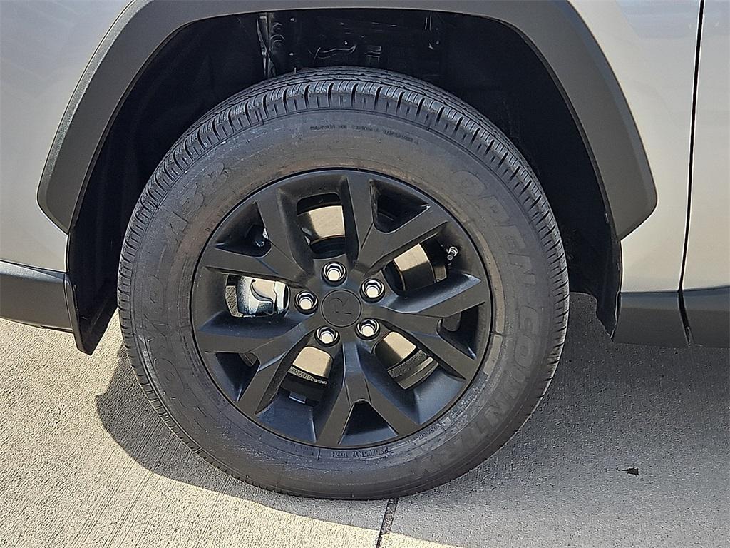 used 2025 Toyota RAV4 car, priced at $34,577