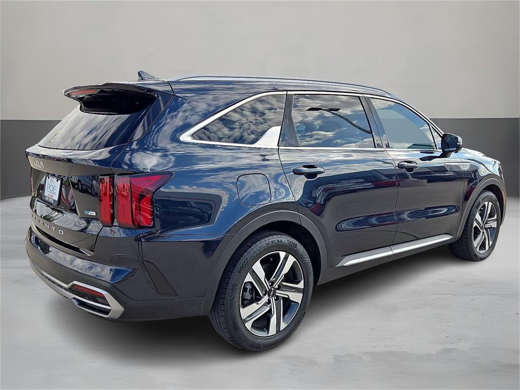 used 2022 Kia Sorento Plug-In Hybrid car, priced at $28,796