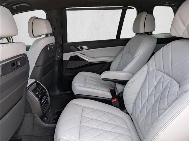 new 2026 BMW X7 car, priced at $102,180