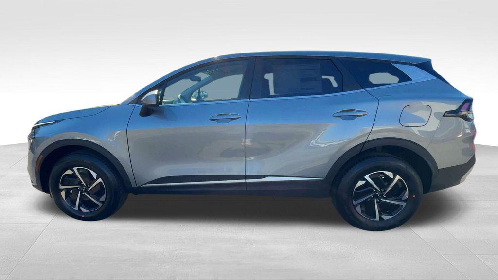 new 2025 Kia Sportage Hybrid car, priced at $30,790