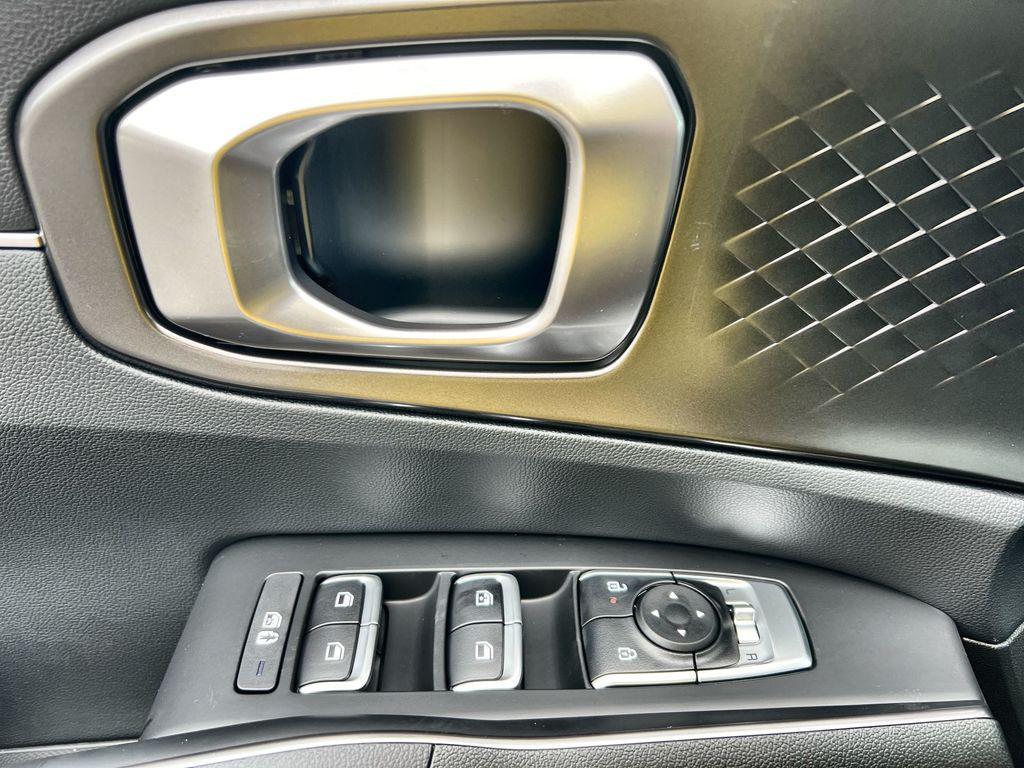 new 2025 Kia Sorento Plug-In Hybrid car, priced at $49,790