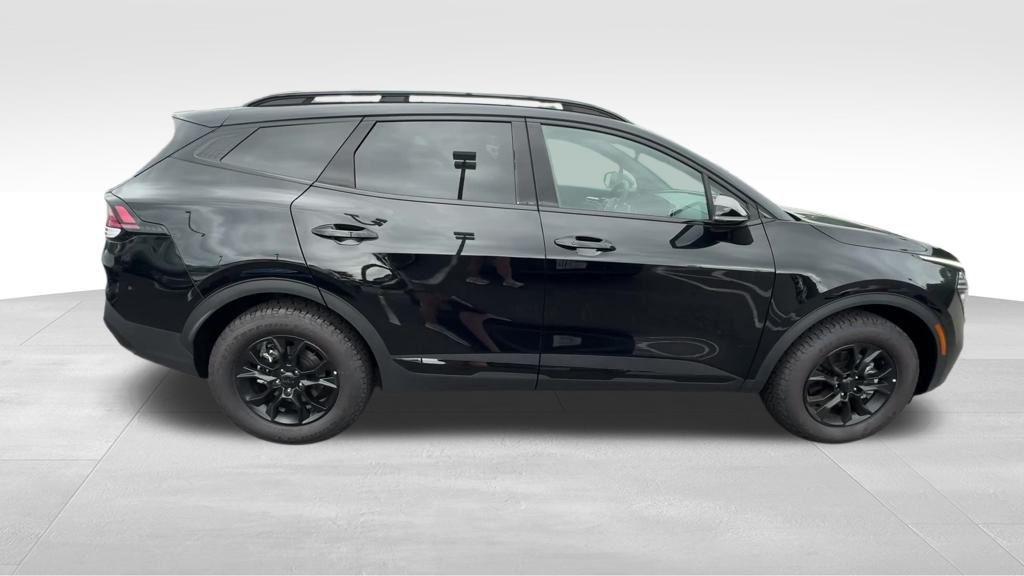 new 2025 Kia Sportage car, priced at $37,135