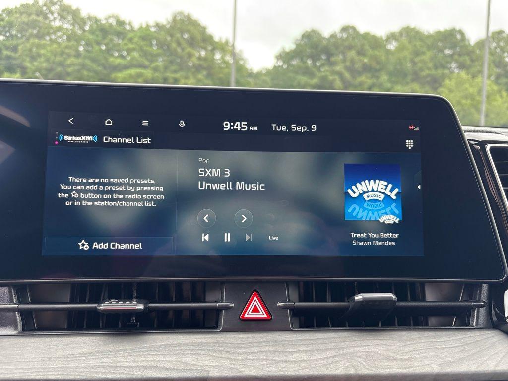 new 2025 Kia Sportage car, priced at $37,135