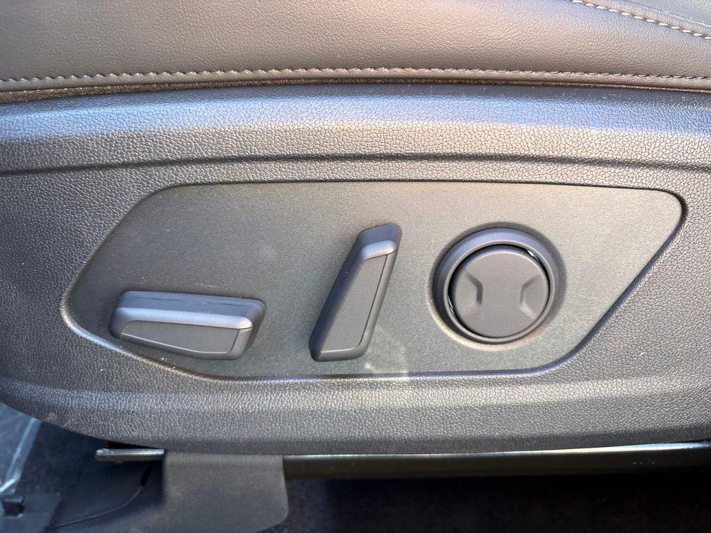 new 2026 Kia Sorento car, priced at $39,465