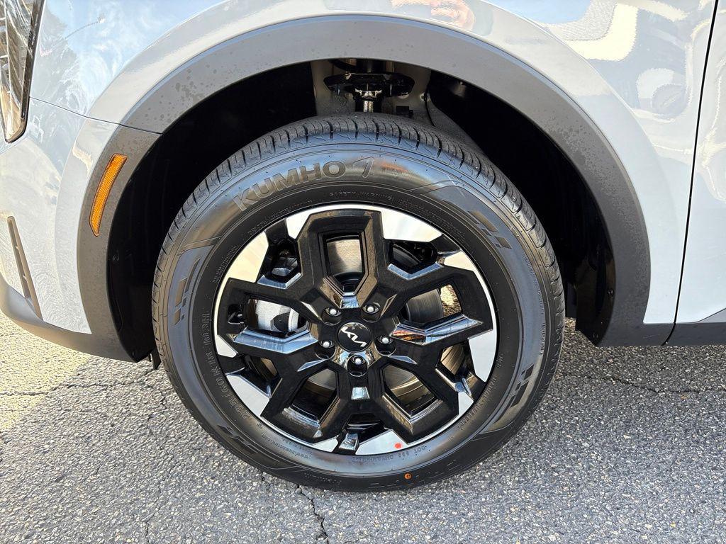new 2026 Kia Sorento car, priced at $38,160