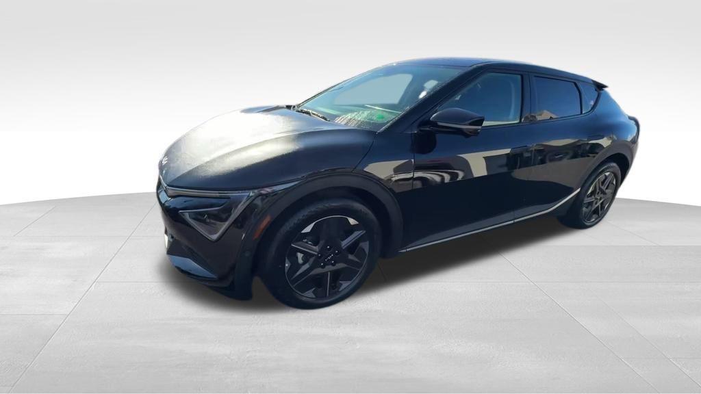 new 2025 Kia EV6 car, priced at $53,745