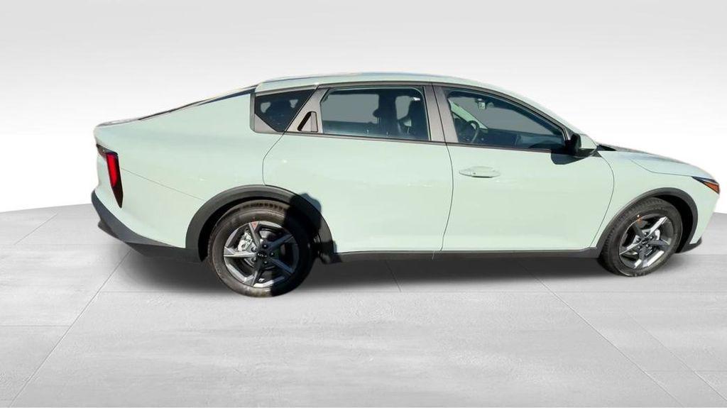 new 2025 Kia K4 car, priced at $23,375
