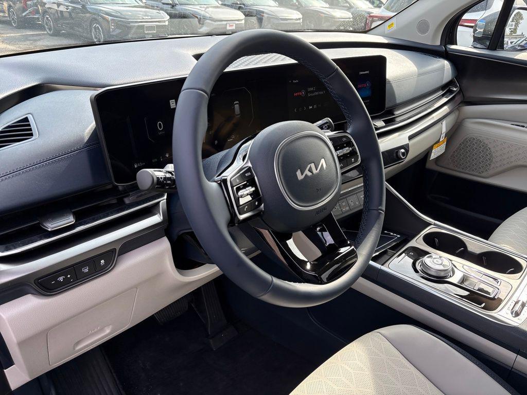 new 2026 Kia Carnival Hybrid car, priced at $52,165