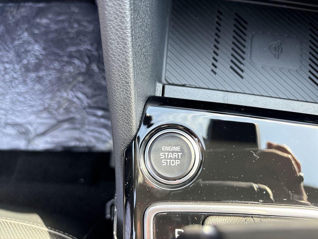 new 2025 Kia Sportage car, priced at $37,435