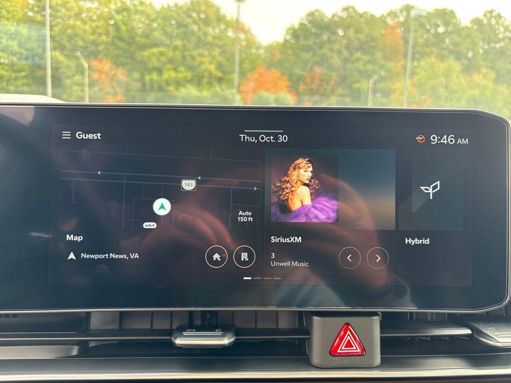 new 2026 Kia Carnival Hybrid car, priced at $58,625