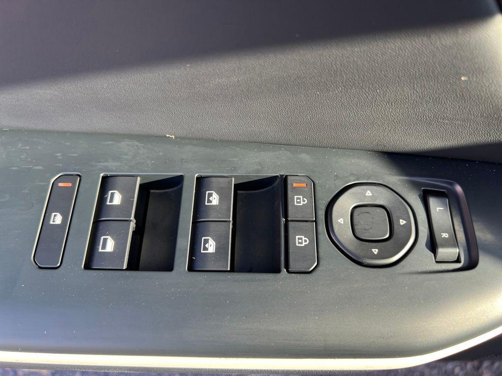 new 2025 Kia K4 car, priced at $28,070