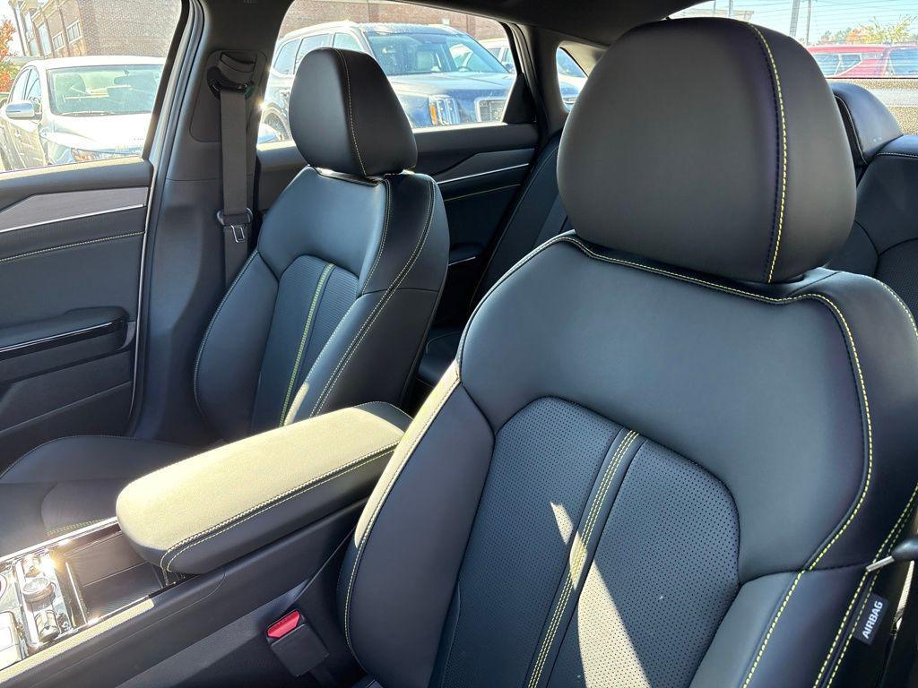 new 2026 Kia K5 car, priced at $39,910