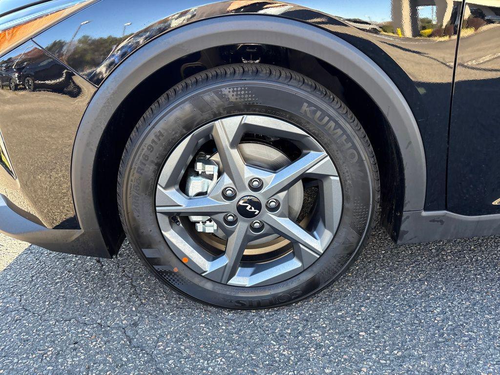 new 2025 Kia K4 car, priced at $23,375